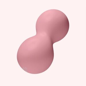 Bala Birthday Peanut brand new sealed Includes hand pump